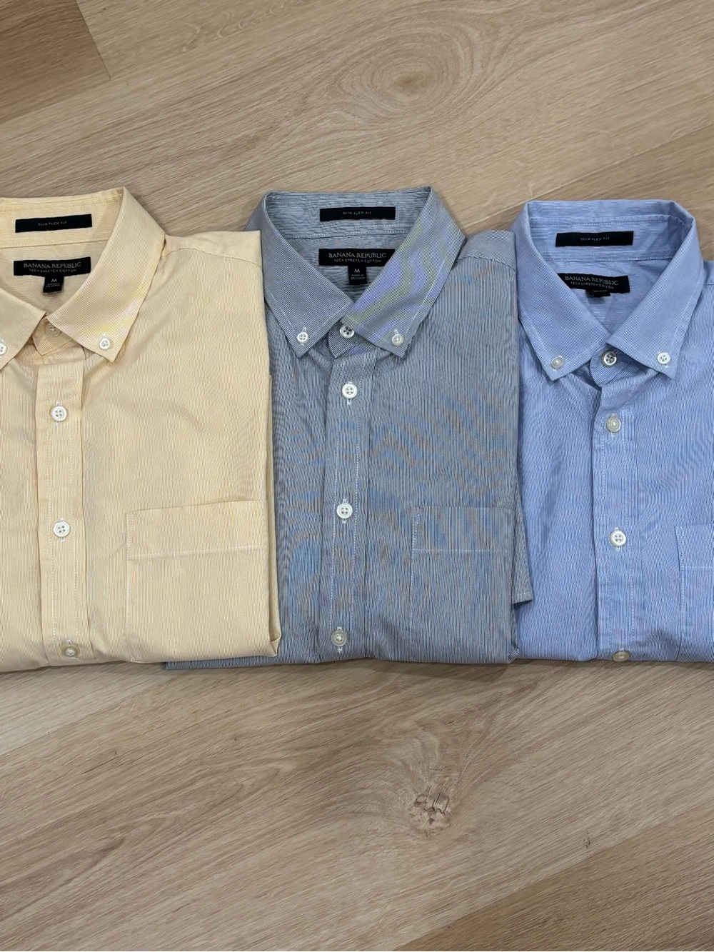 3 Banana Republic Men's Button-Down
